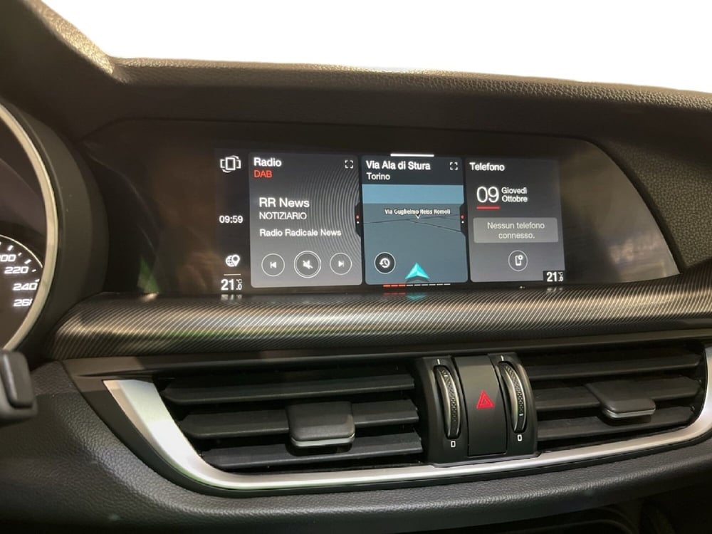 Alfa Romeo Stelvio usata a Torino (13)