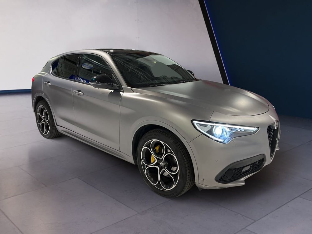 Alfa Romeo Stelvio usata a Torino (3)