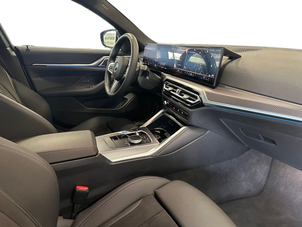 BMW i4 usata a Torino (10)