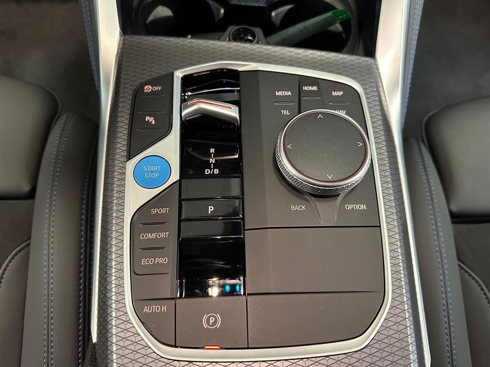 BMW i4 usata a Torino (11)