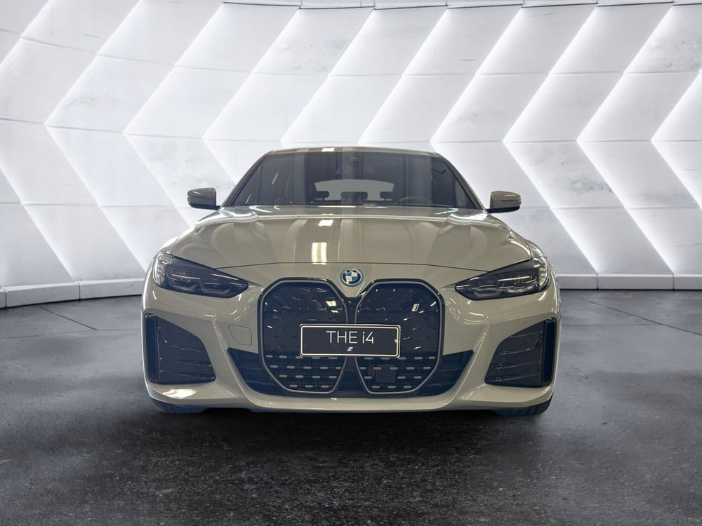 BMW i4 usata a Torino (3)