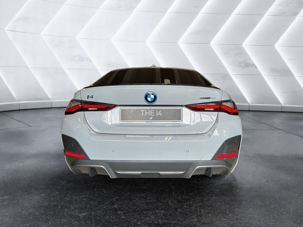 BMW i4 usata a Torino (4)