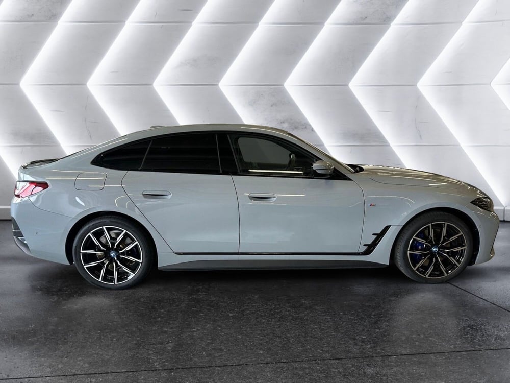 BMW i4 usata a Torino (6)