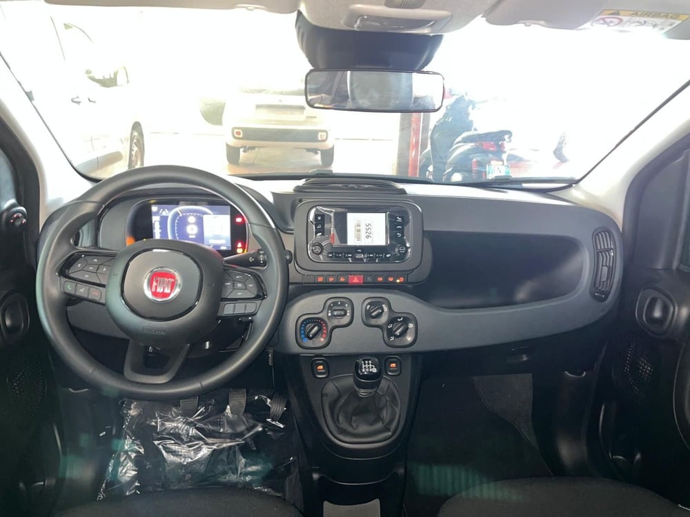 Fiat Panda Cross nuova a Milano (15)