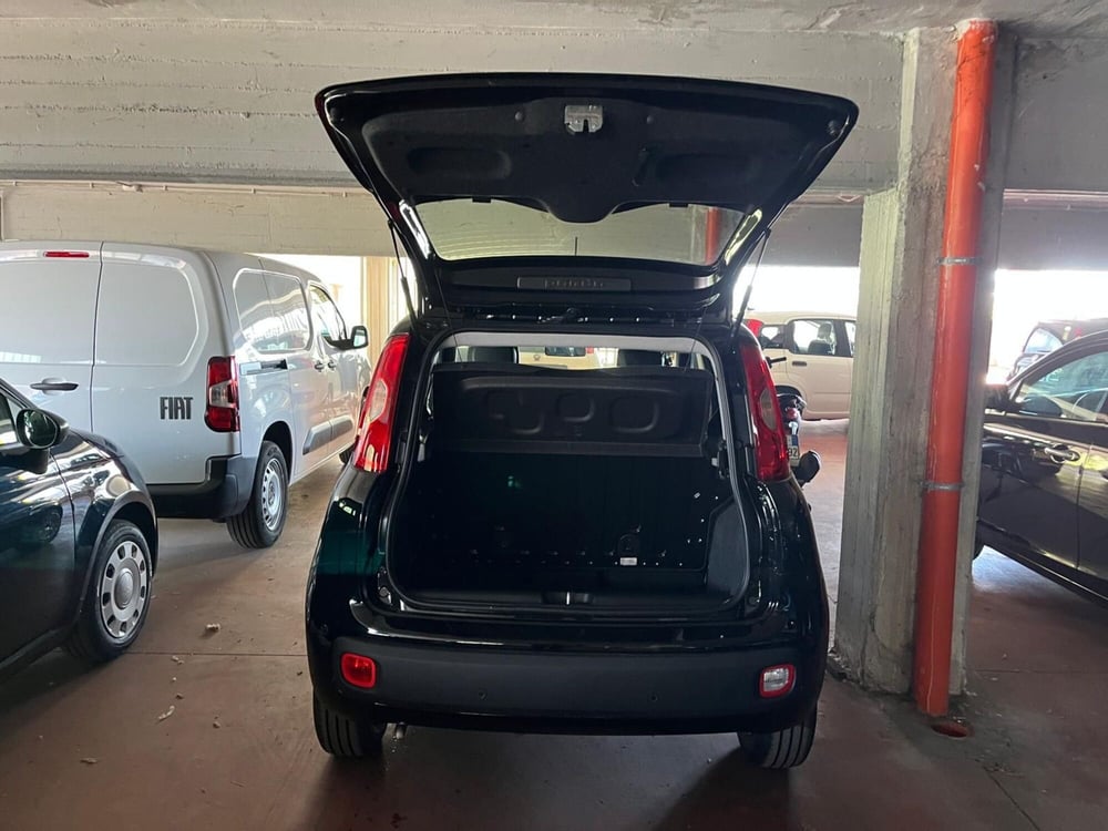 Fiat Panda Cross nuova a Milano (9)