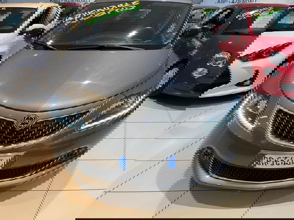Lancia Ypsilon usata a Milano (2)