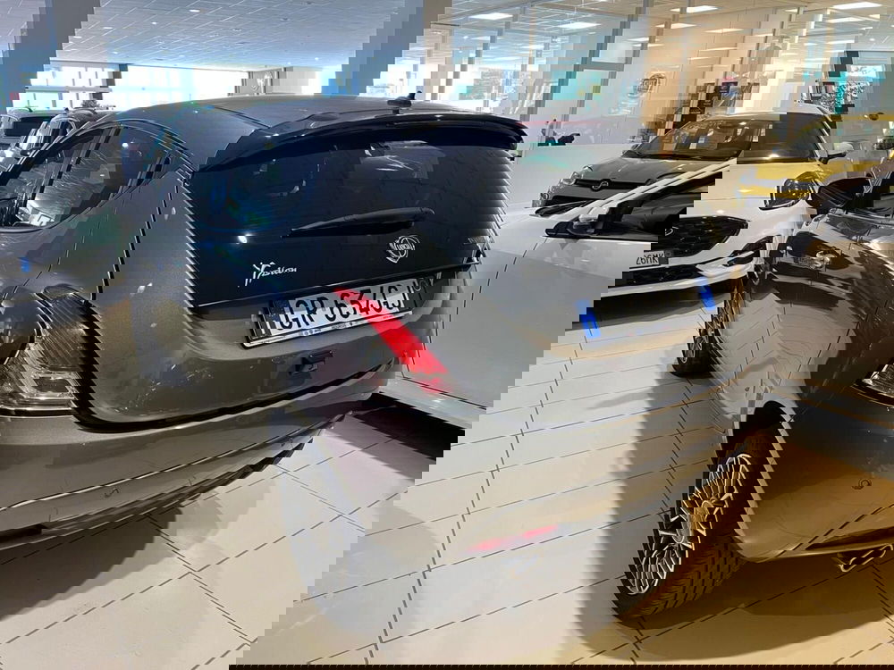 Lancia Ypsilon usata a Milano (6)