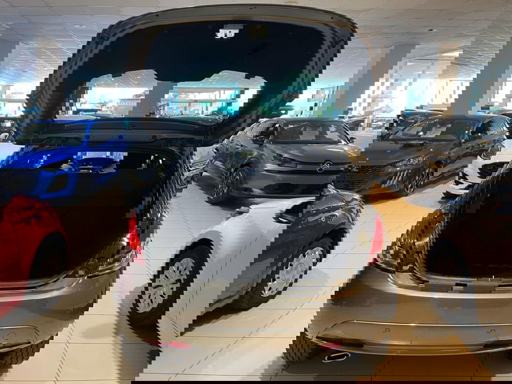 Lancia Ypsilon usata a Milano (9)