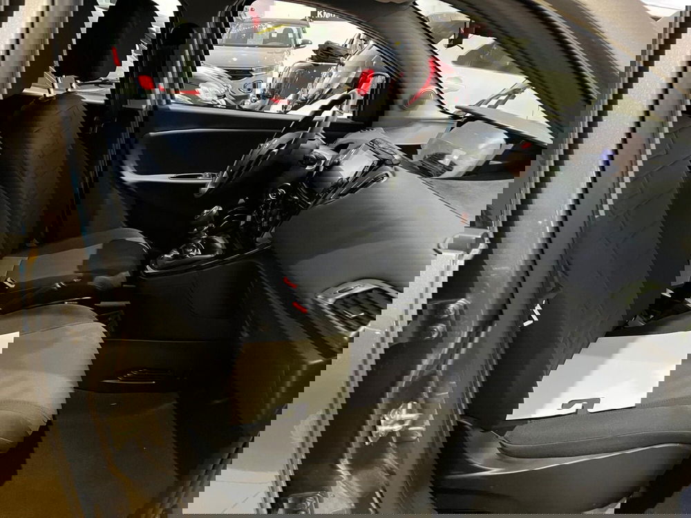 Lancia Ypsilon usata a Milano (11)