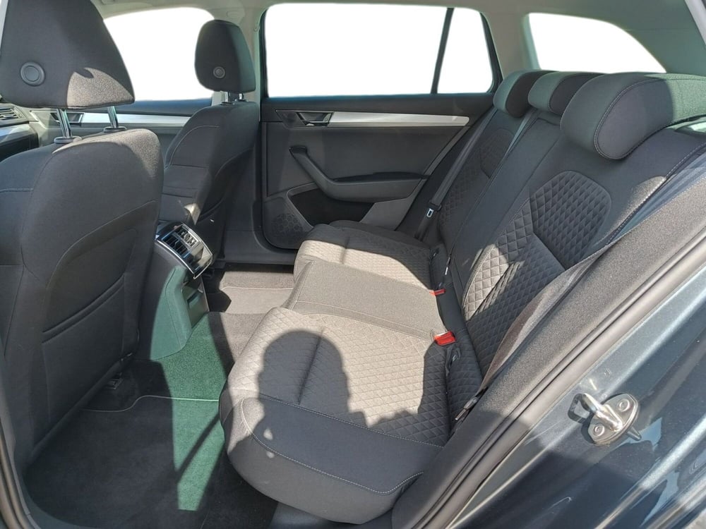 Skoda Superb Station Wagon usata a Prato (11)