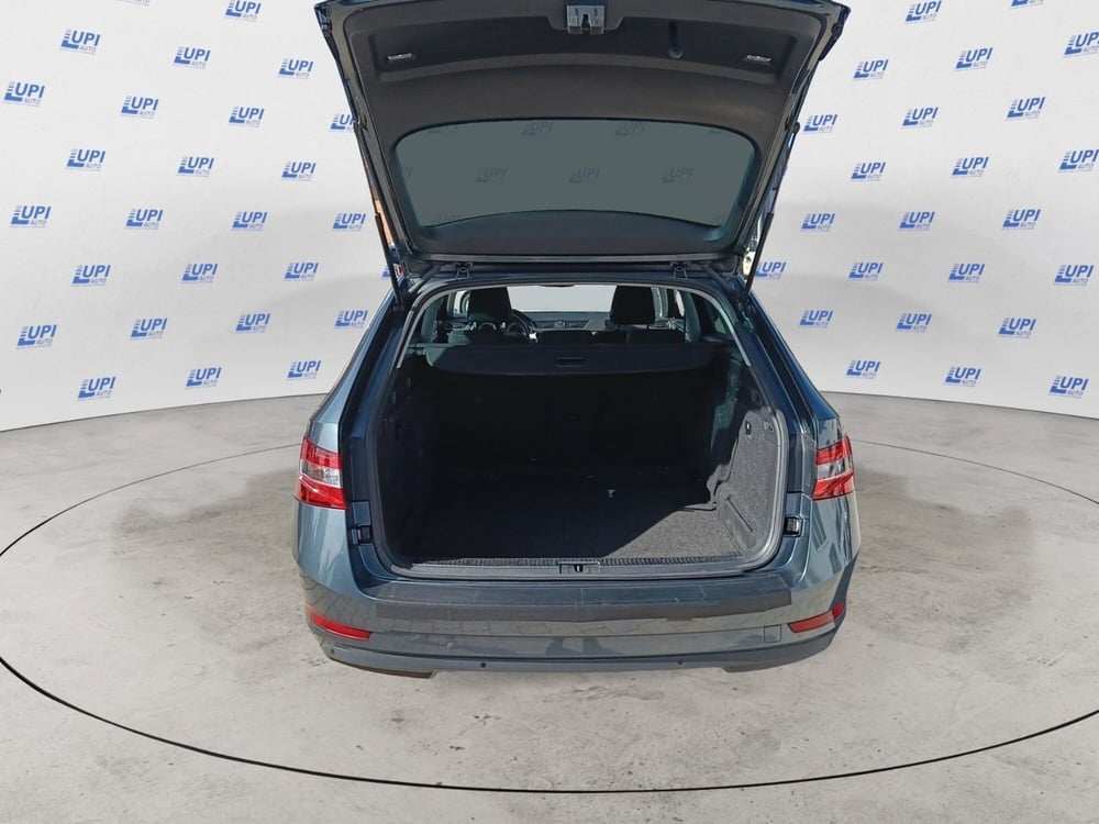 Skoda Superb Station Wagon usata a Prato (12)