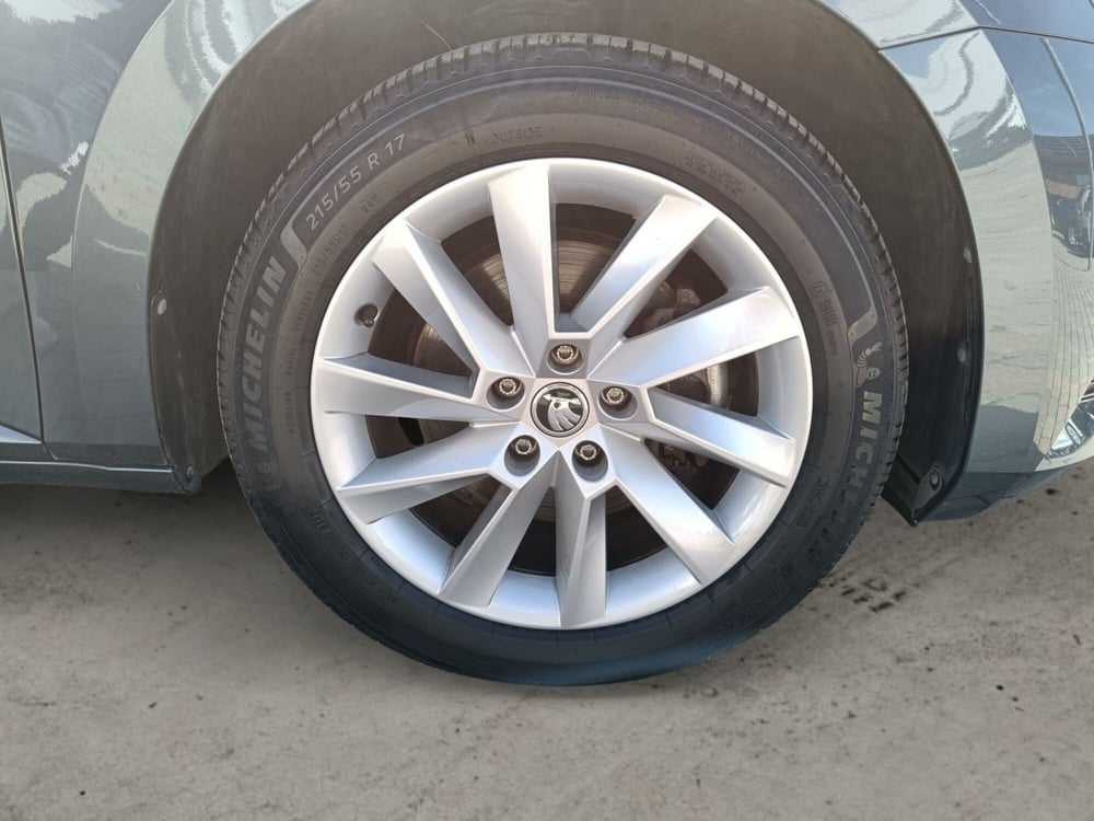 Skoda Superb Station Wagon usata a Prato (15)