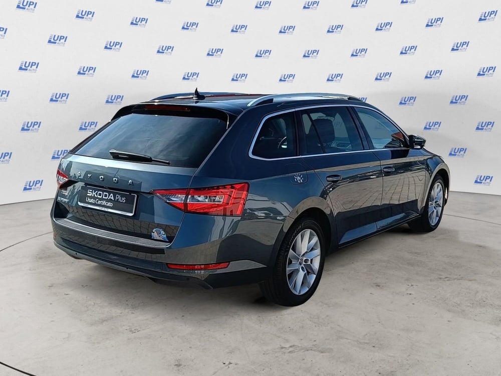Skoda Superb Station Wagon usata a Prato (4)