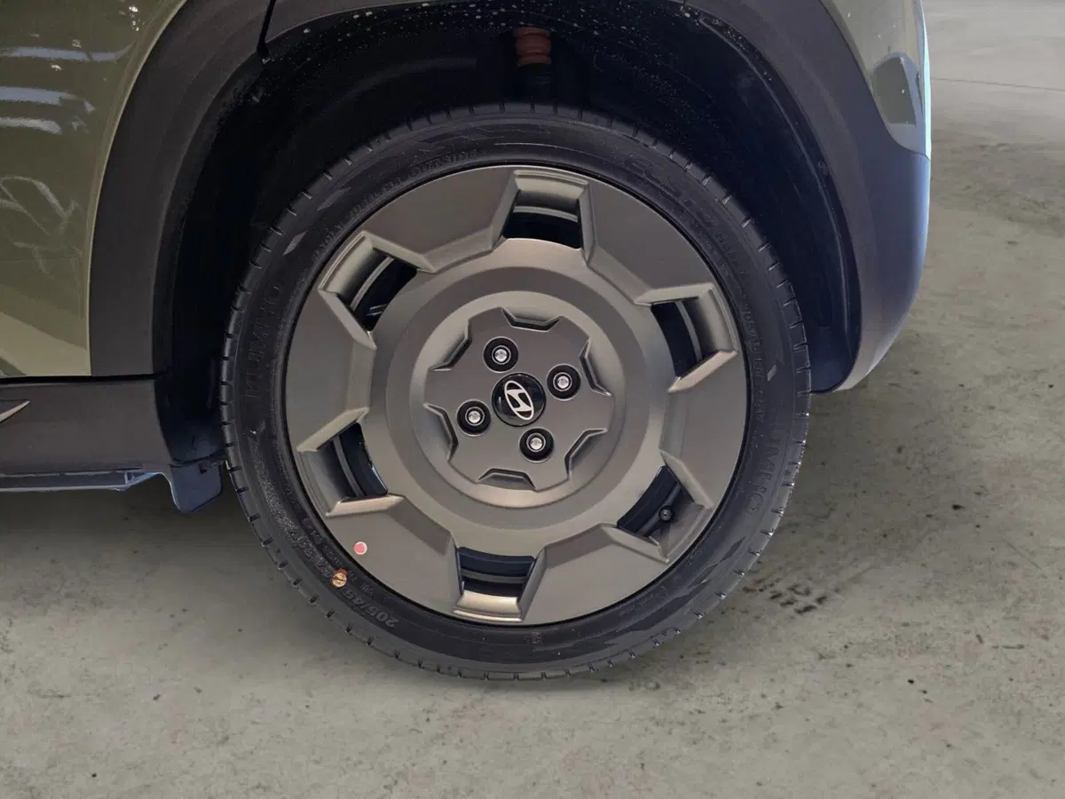 Hyundai Inster nuova a Pistoia (4)