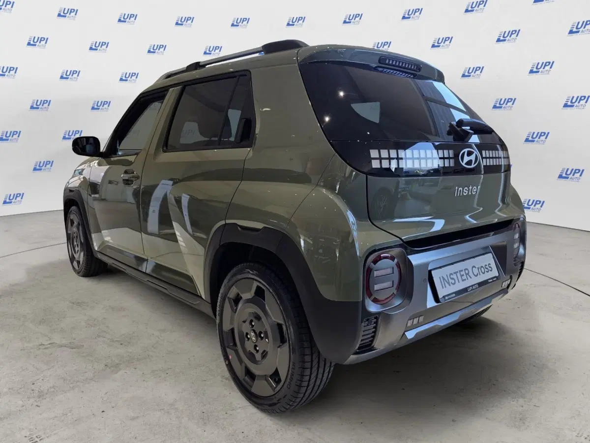 Hyundai Inster nuova a Pistoia (5)