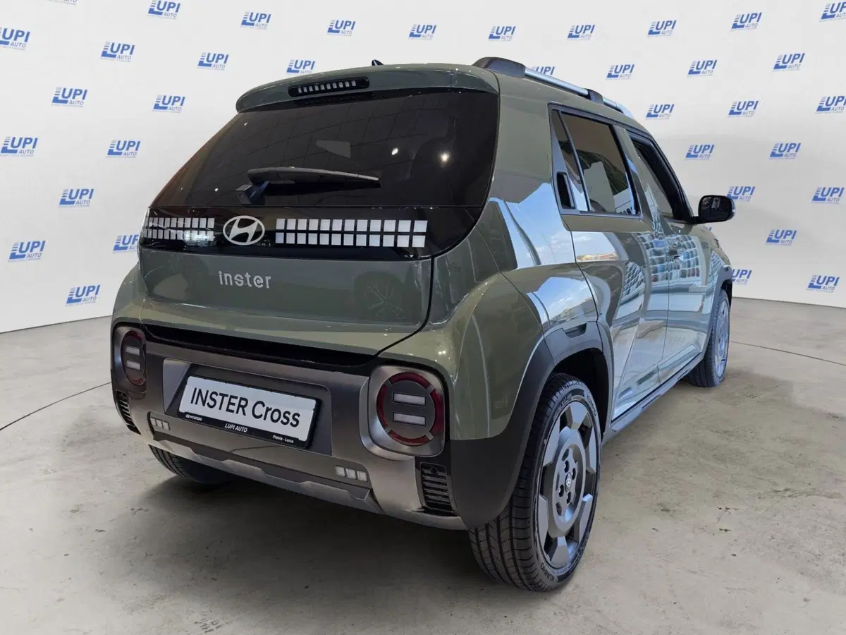 Hyundai Inster nuova a Pistoia (6)