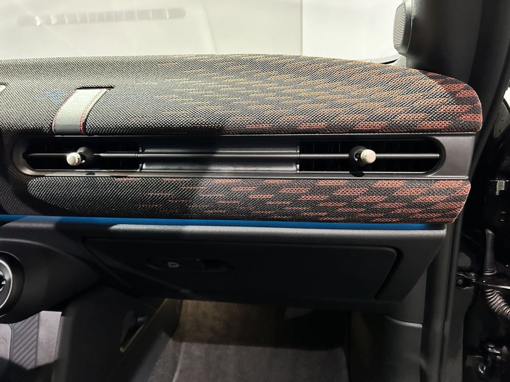MINI Mini Cabrio usata a Milano (18)