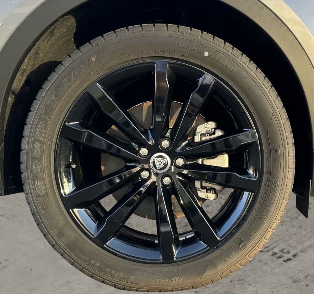 Jaguar E-Pace nuova a Catania (11)