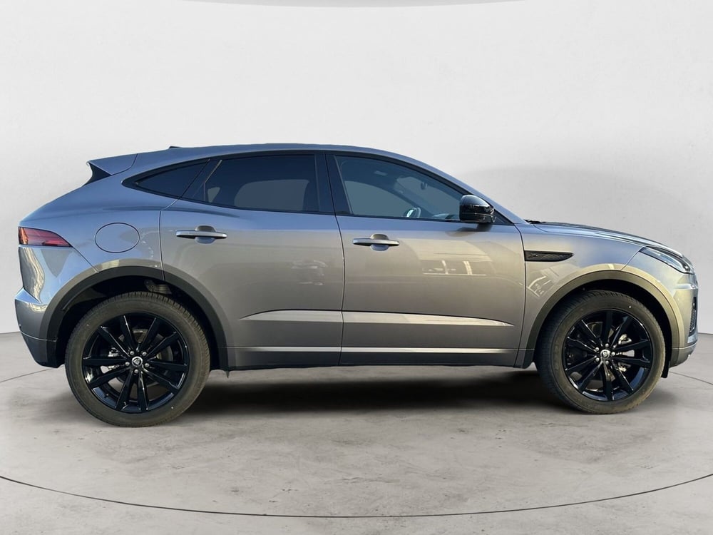 Jaguar E-Pace nuova a Catania (7)