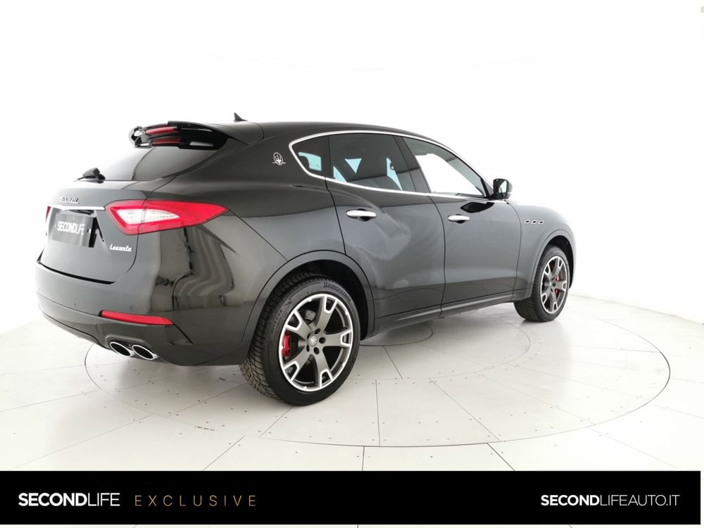 Maserati Levante usata a Chieti (3)