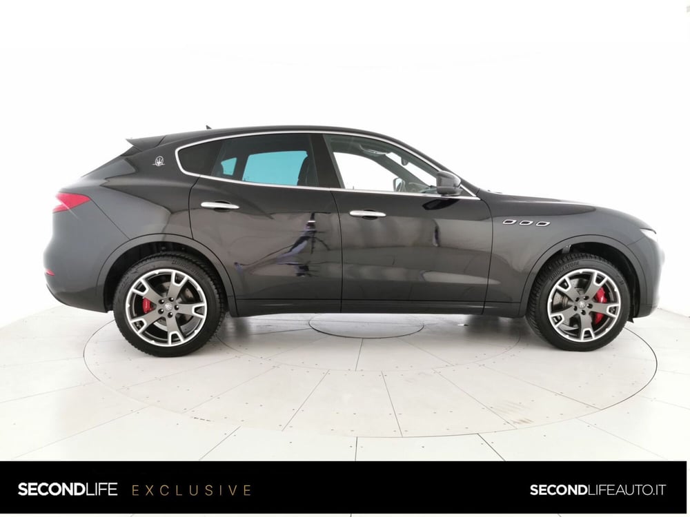 Maserati Levante usata a Chieti (4)