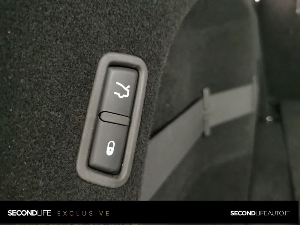 Maserati Levante usata a Chieti (9)