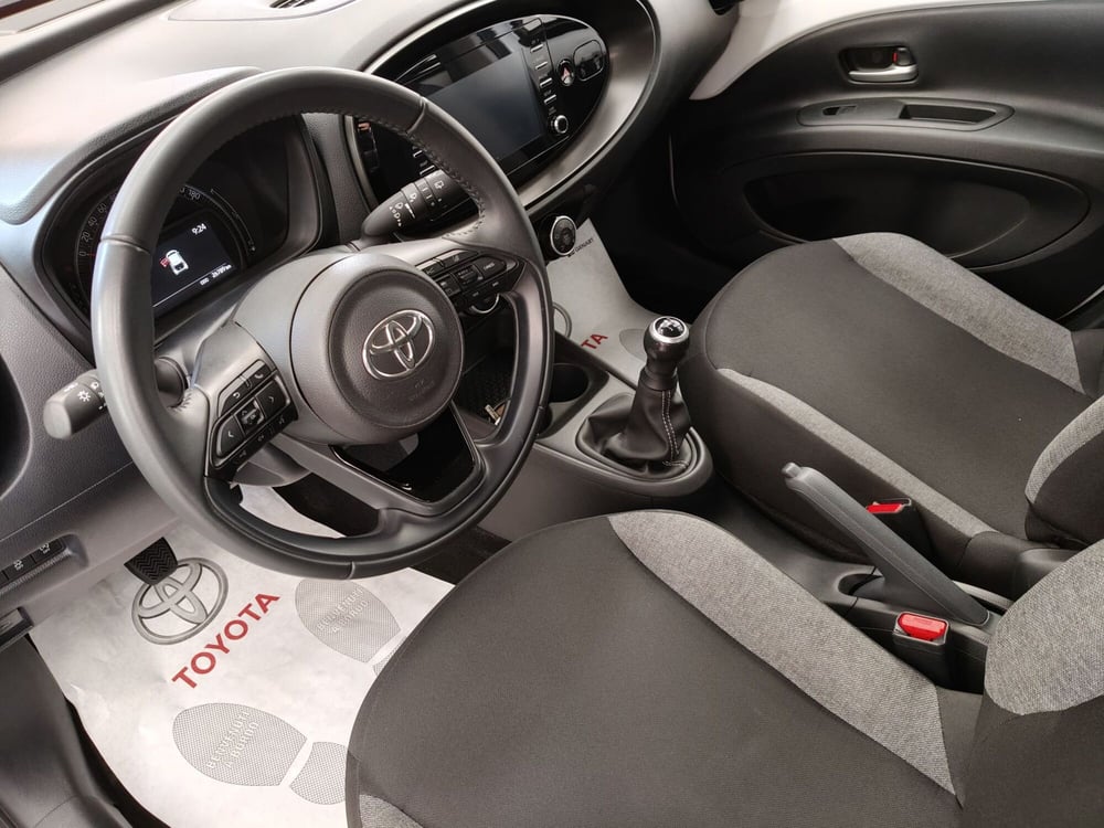 Toyota Aygo X usata a Roma (12)