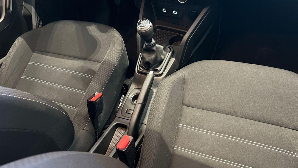 Dacia Duster usata a Viterbo (13)
