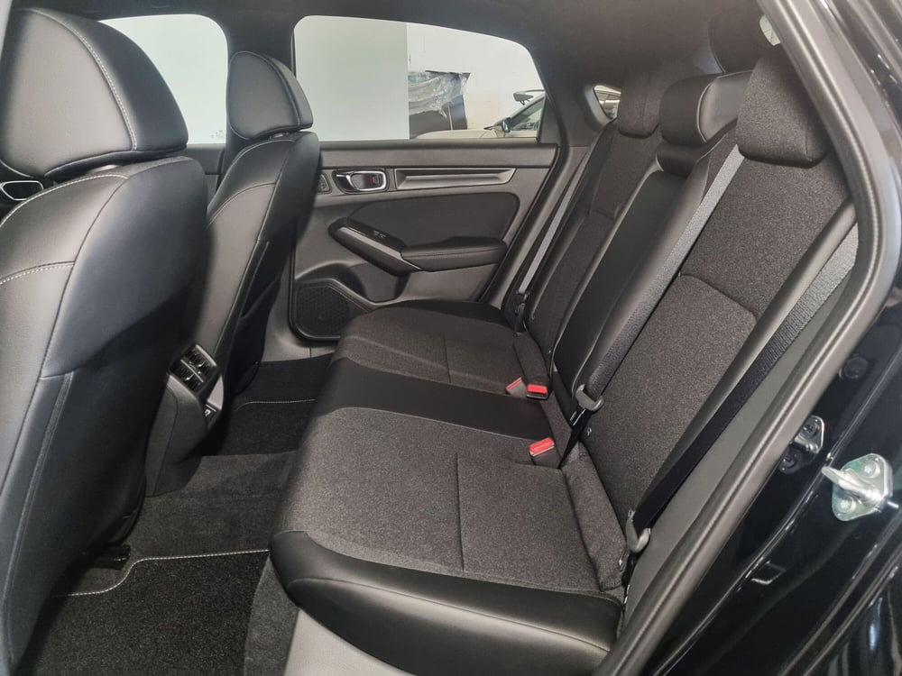 Honda Civic nuova a Pavia (18)