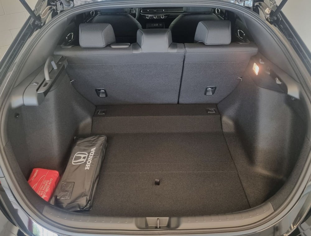 Honda Civic nuova a Pavia (19)