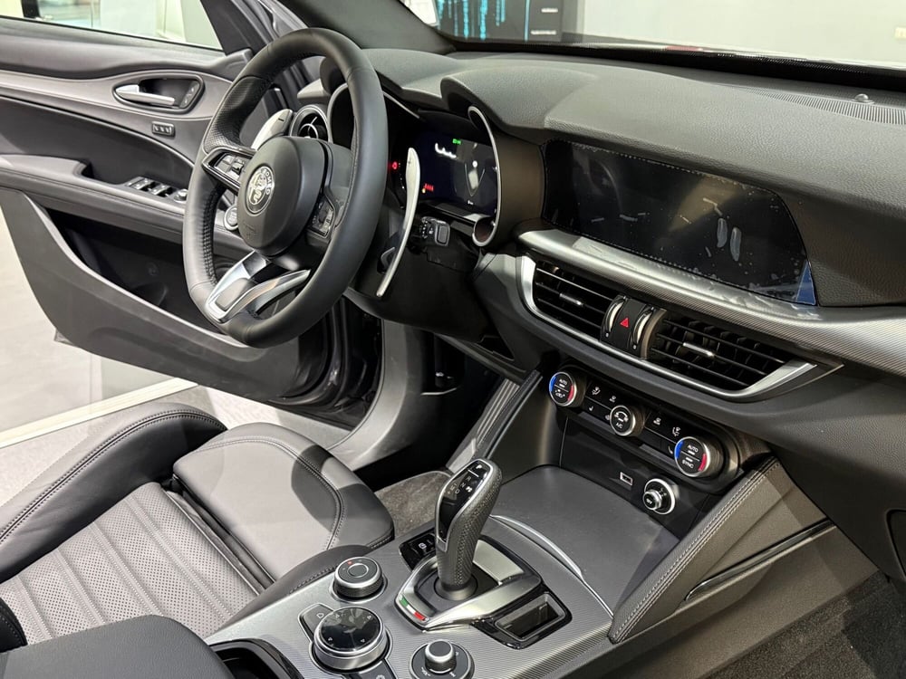 Alfa Romeo Stelvio usata a Reggio Emilia (7)