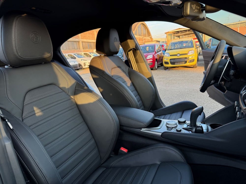 Alfa Romeo Giulia nuova a Reggio Emilia (13)