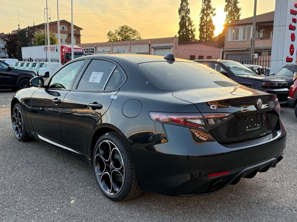 Alfa Romeo Giulia nuova a Reggio Emilia (4)