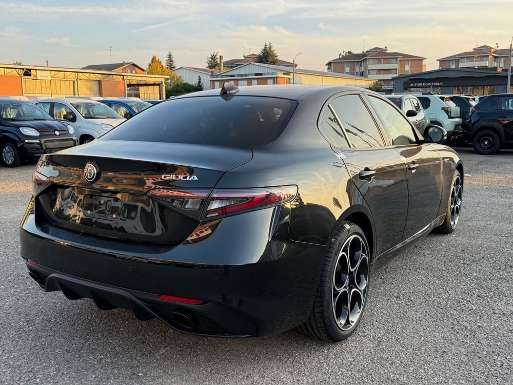 Alfa Romeo Giulia nuova a Reggio Emilia (5)