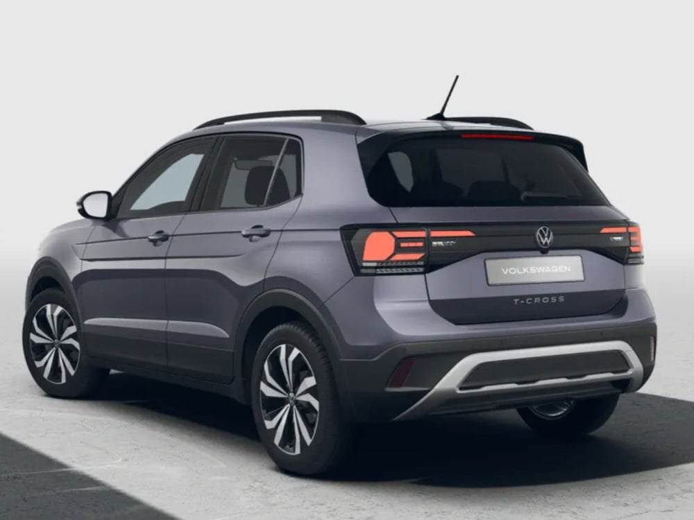 Volkswagen T-Cross nuova a Livorno (3)