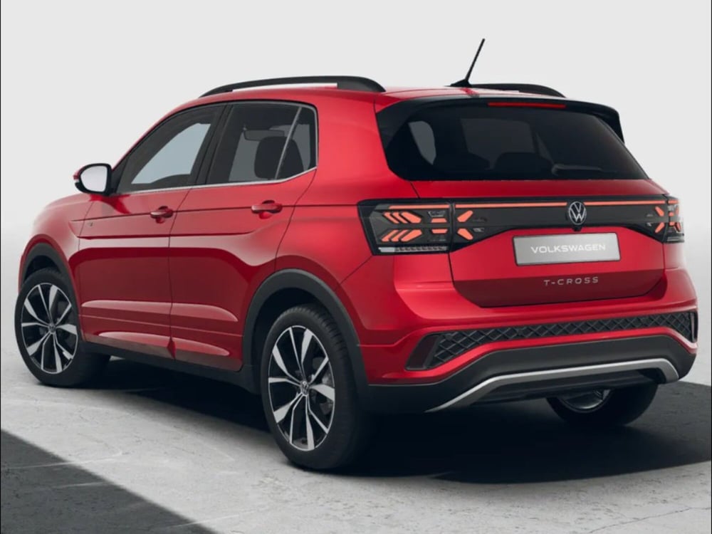 Volkswagen T-Cross nuova a Livorno (3)