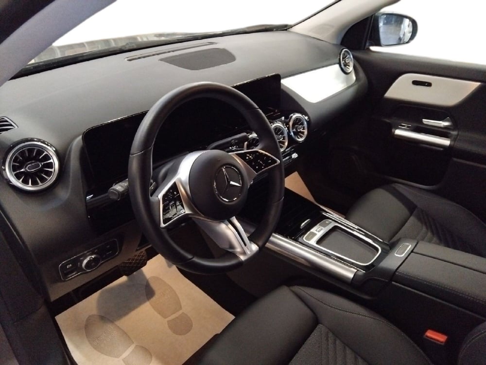 Mercedes-Benz GLA SUV usata a Pescara (9)
