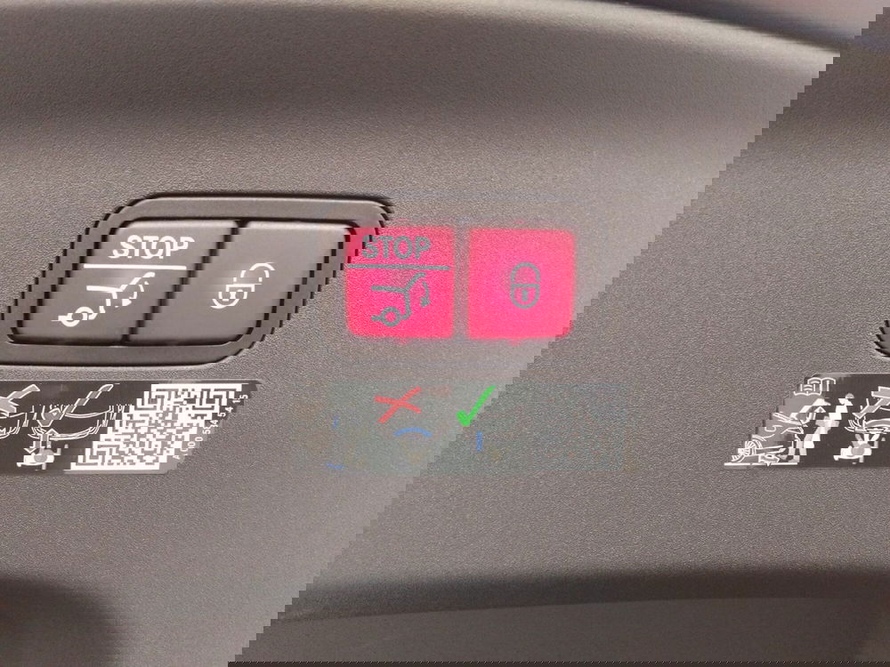 Mercedes-Benz AMG GT Coupé 4 usata a Pescara (19)