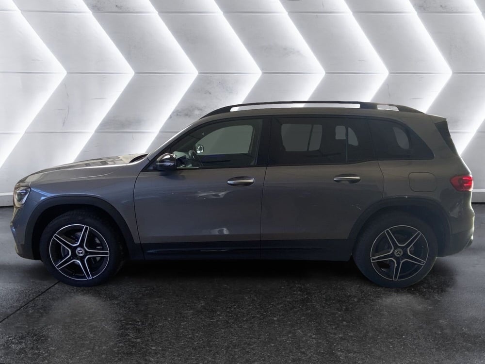 Mercedes-Benz GLB usata a Napoli (6)
