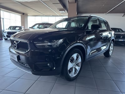 Volvo XC40 T3 Geartronic Momentum Pro del 2021 usata a Messina