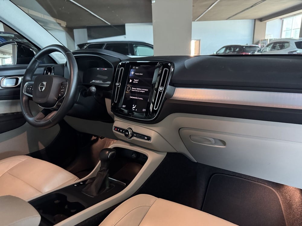 Volvo XC40 usata a Messina (9)