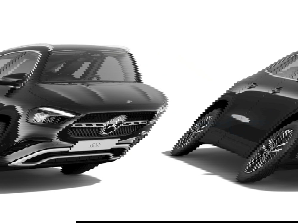 Mercedes-Benz GLA SUV nuova a Messina