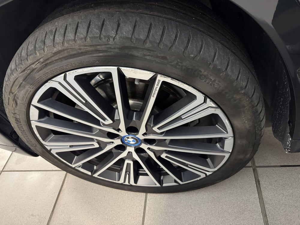 BMW iX1 usata a Messina (5)