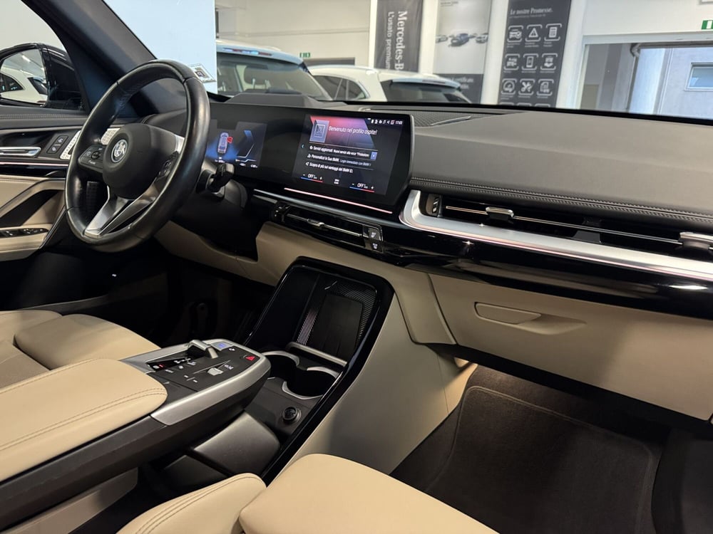 BMW iX1 usata a Messina (9)