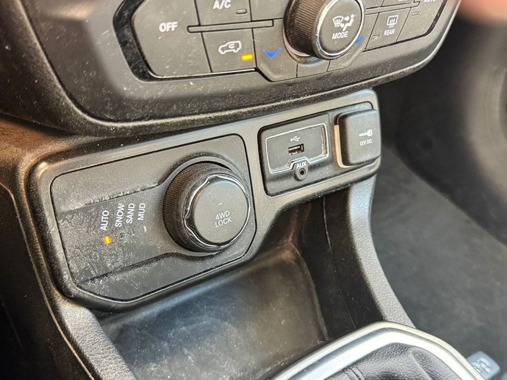 Jeep Renegade usata a Pavia (11)