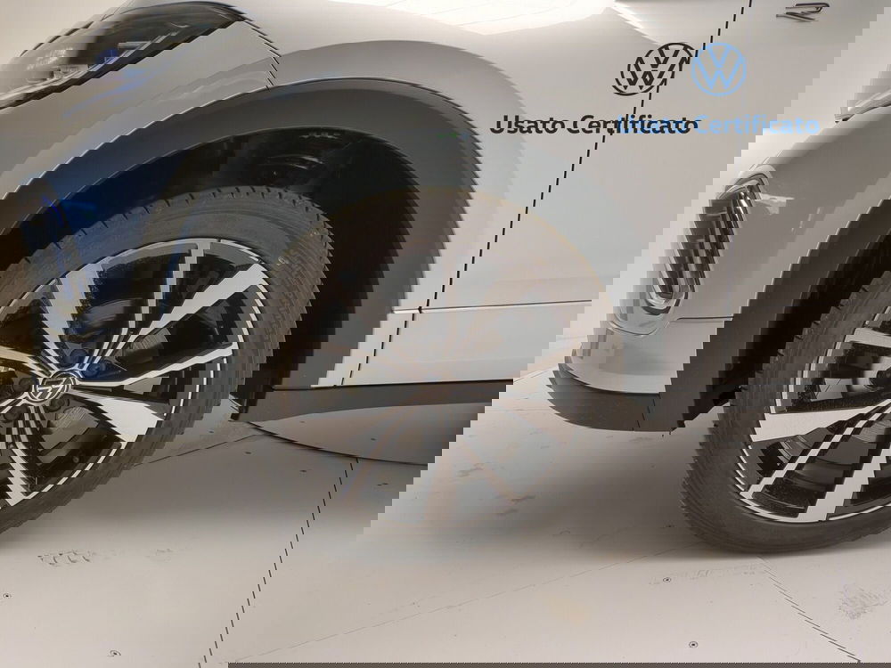 Volkswagen T-Cross nuova a Avellino (10)