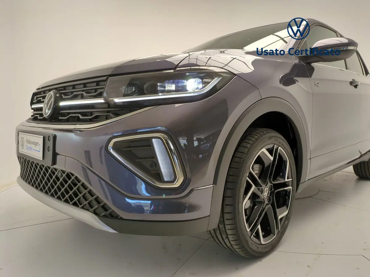 Volkswagen T-Cross nuova a Avellino (8)
