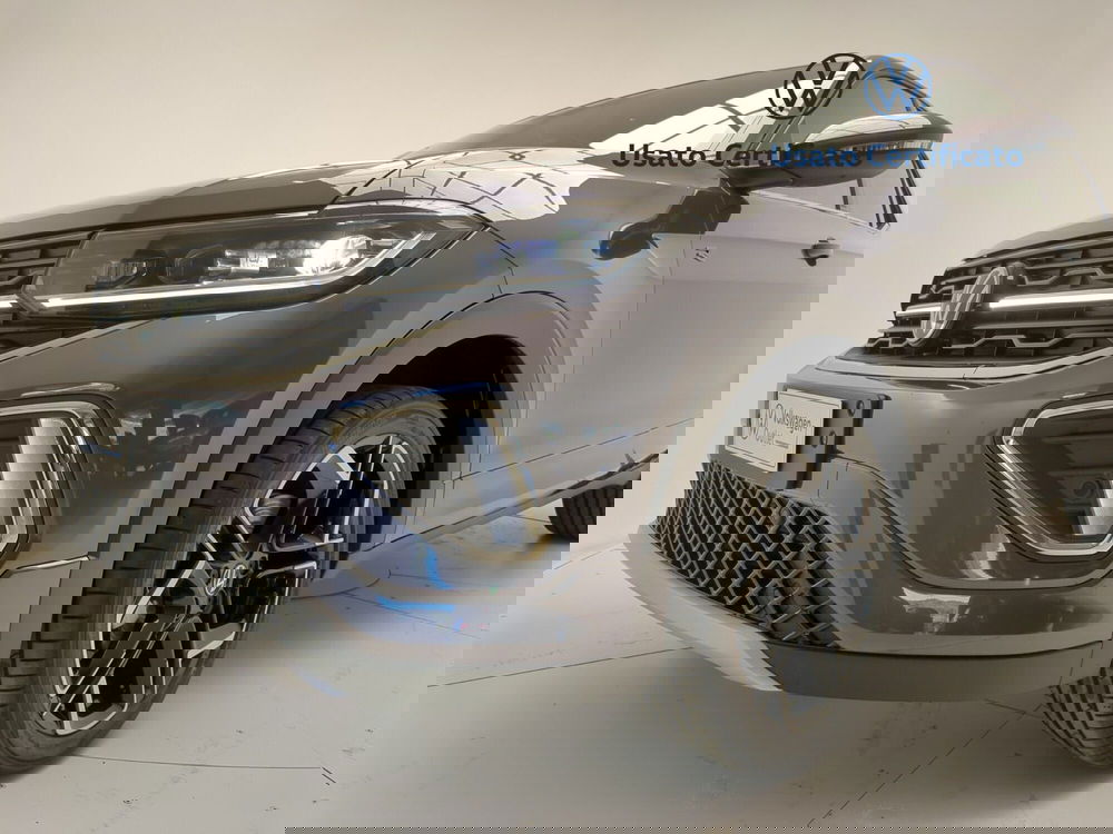 Volkswagen T-Cross nuova a Avellino (8)