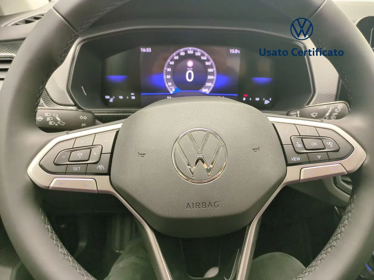 Volkswagen T-Cross nuova a Avellino (20)
