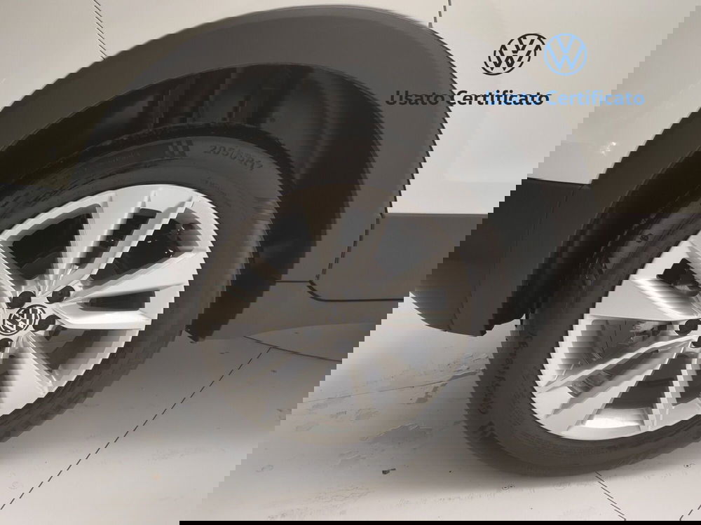 Volkswagen T-Cross nuova a Avellino (9)